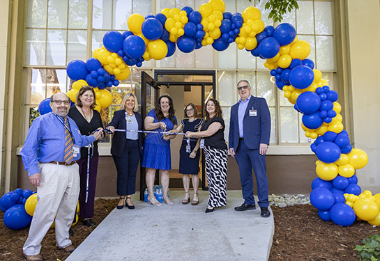 Ribbon cutting marks new expansion for C Street Clinic